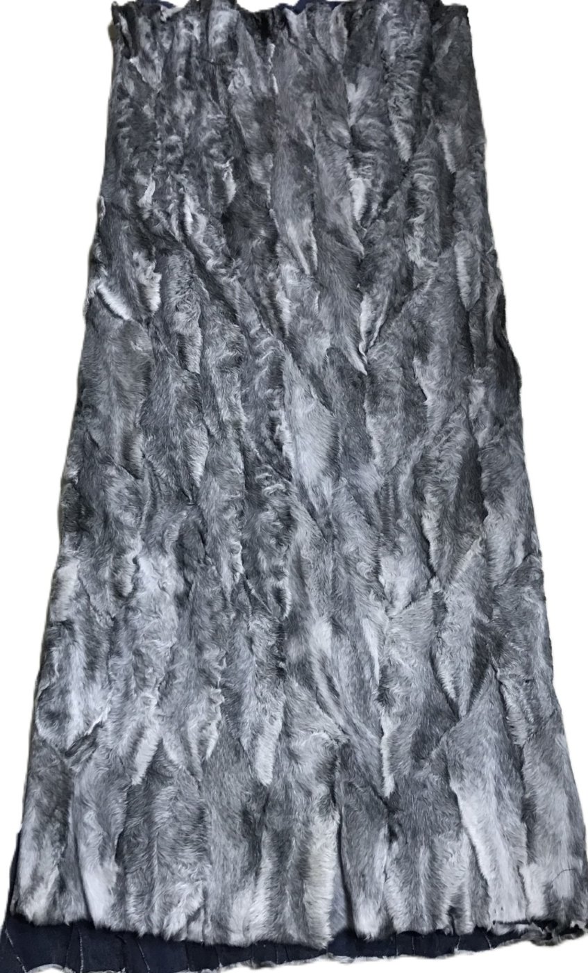 Grey Swakara Paw